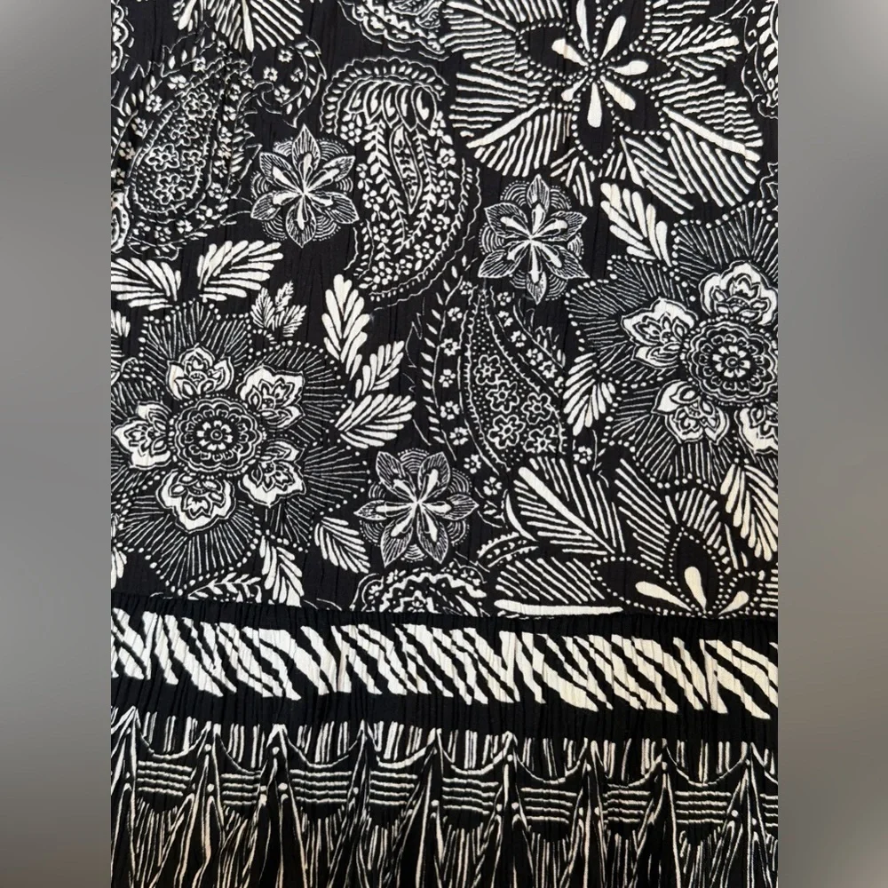 Sag Harbor Whimsigoth Paisley Midi Skirt // B&W Boho Fairycore Flowy Skirt M